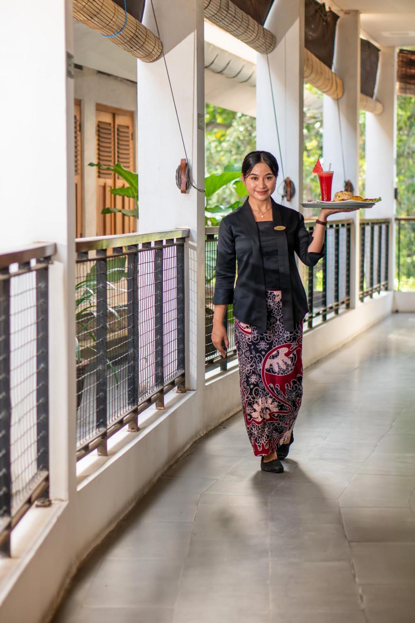 Hotel Blambangan Banyuwangi  Exterior photo