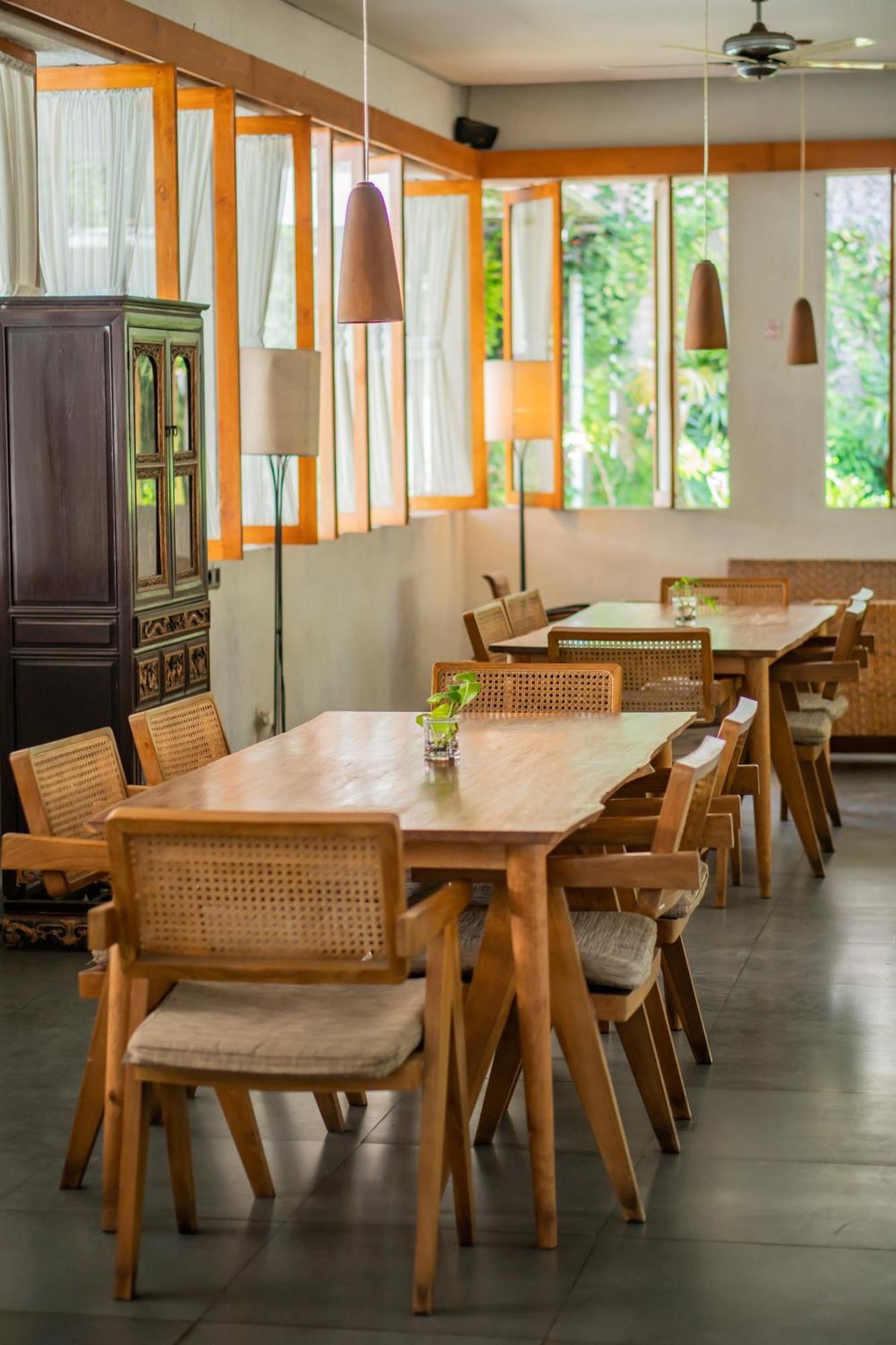 Hotel Blambangan Banyuwangi  Exterior photo