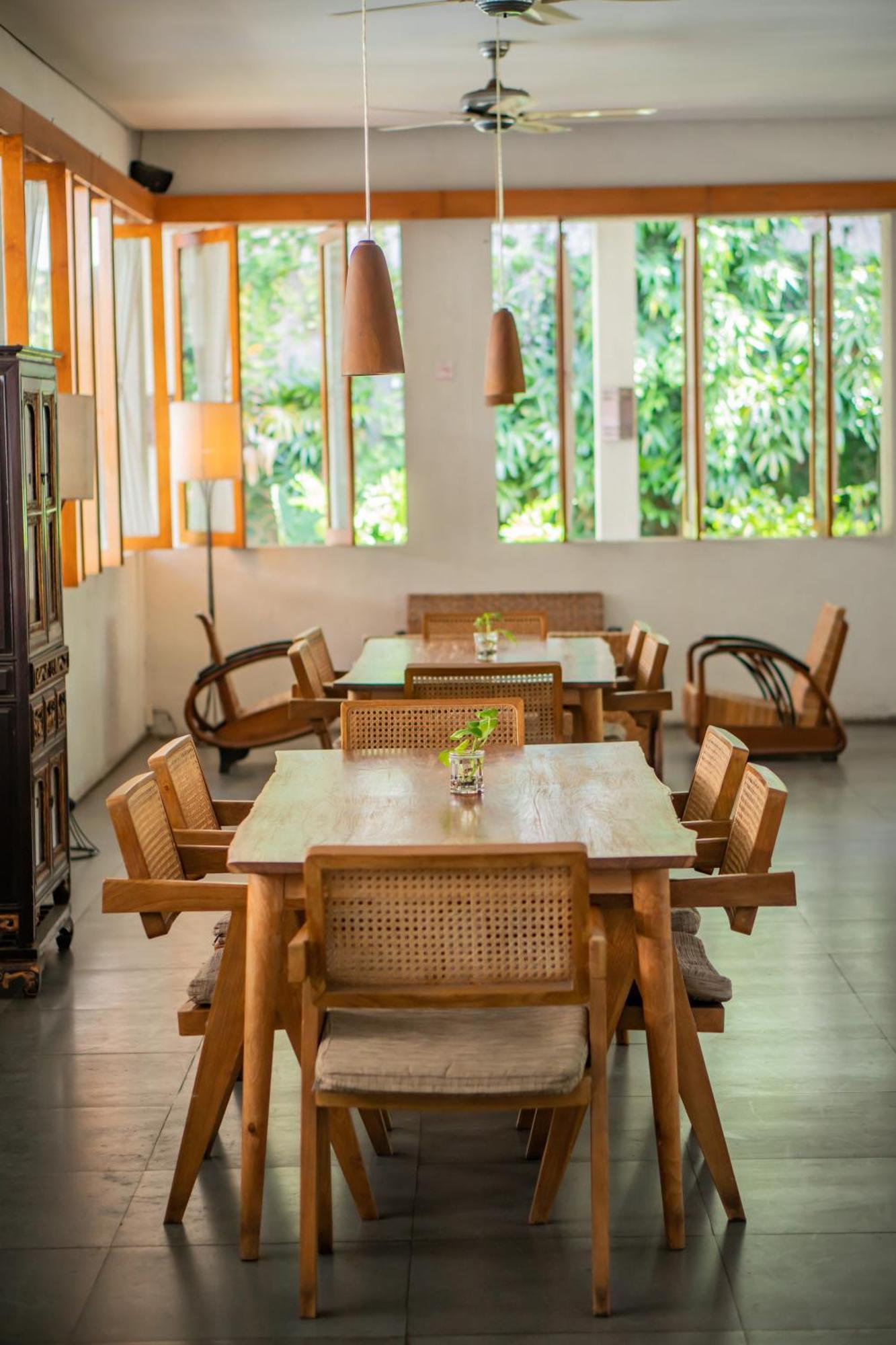 Hotel Blambangan Banyuwangi  Exterior photo