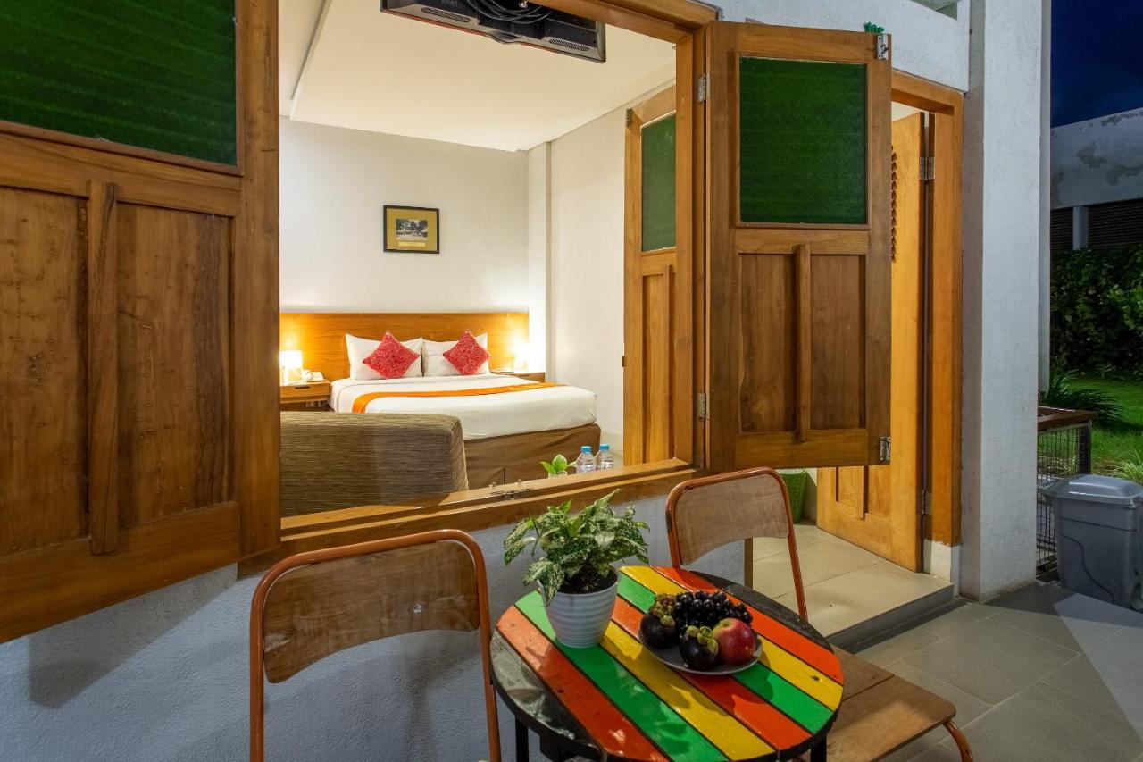 Hotel Blambangan Banyuwangi  Exterior photo