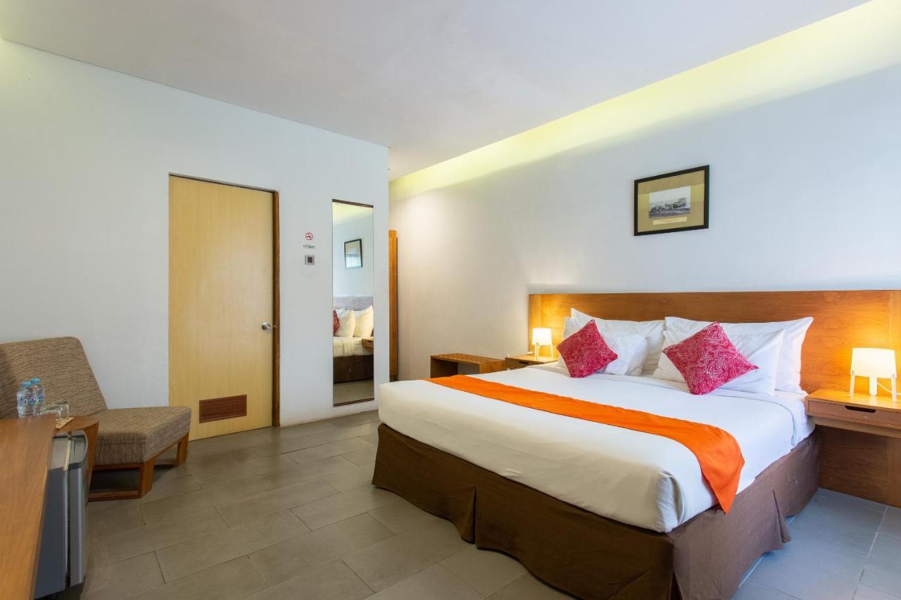 Hotel Blambangan Banyuwangi  Exterior photo