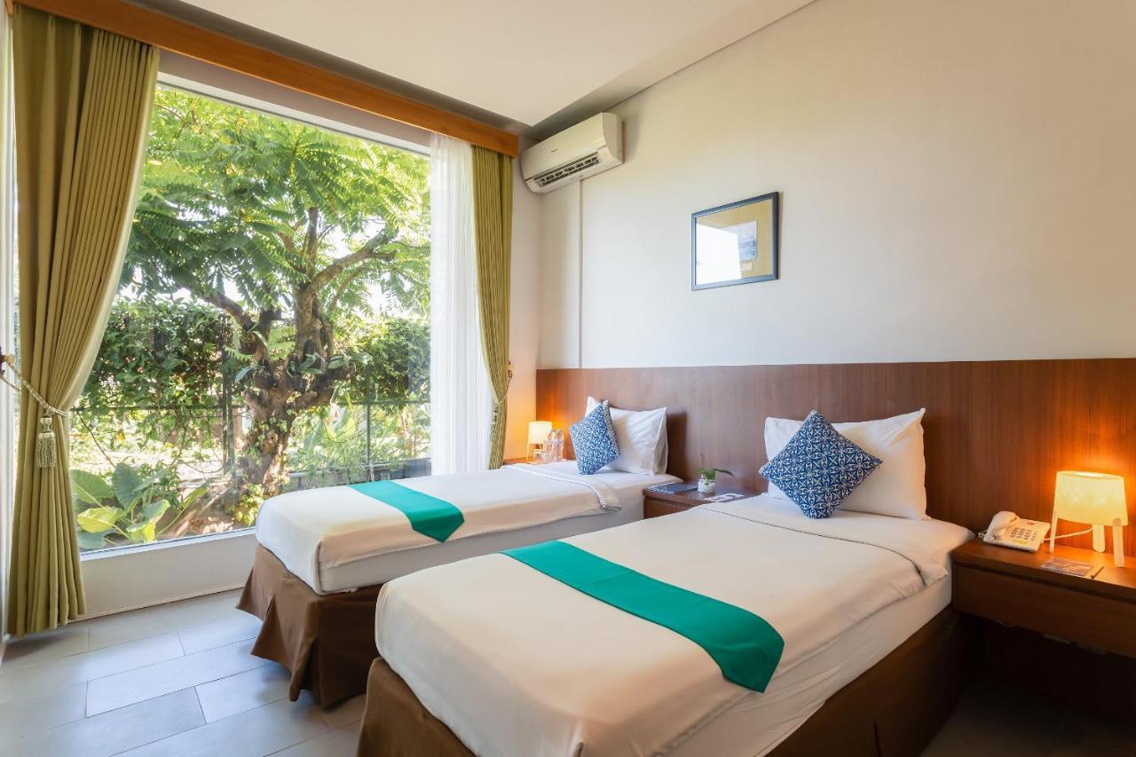 Hotel Blambangan Banyuwangi  Exterior photo