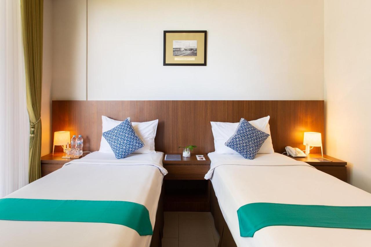 Hotel Blambangan Banyuwangi  Exterior photo